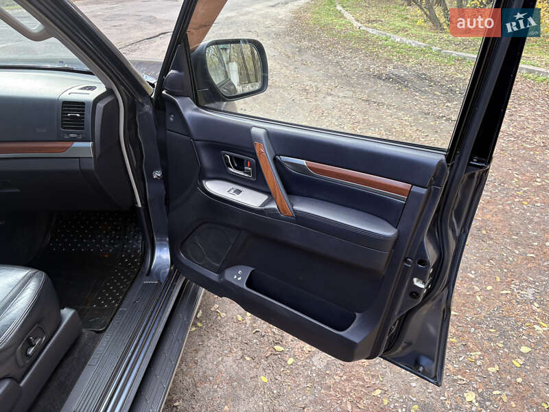 Внедорожник / Кроссовер Mitsubishi Pajero 2008 в Чугуеве фото 19 Внедорожник / Кроссовер Mitsubishi Pajero 2008 в Чугуеве