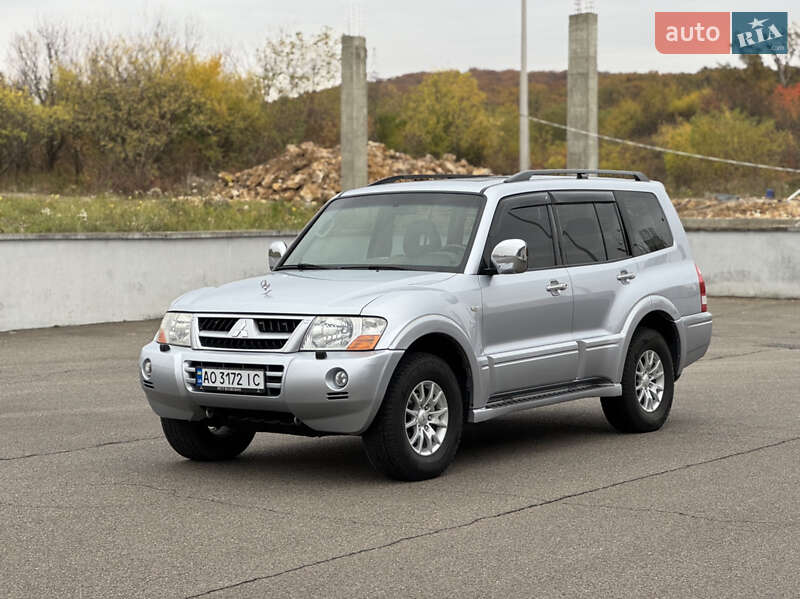 Внедорожник / Кроссовер Mitsubishi Pajero 2007 в Мукачево