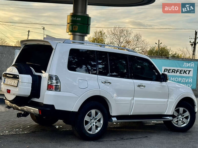 Внедорожник / Кроссовер Mitsubishi Pajero 2008 в Днепре фото 14 Внедорожник / Кроссовер Mitsubishi Pajero 2008 в Днепре