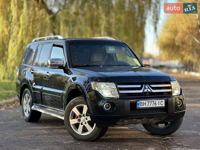 Внедорожник / Кроссовер Mitsubishi Pajero 2007 в Киеве