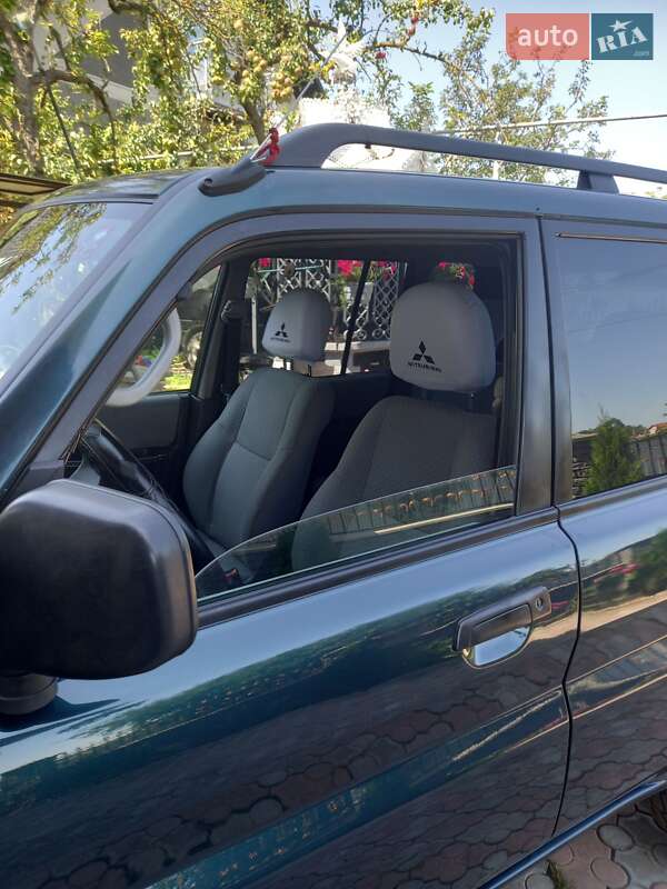 Позашляховик / Кросовер Mitsubishi Pajero 2002 в Новоселиці фото 5 Позашляховик / Кросовер Mitsubishi Pajero 2002 в Новоселиці