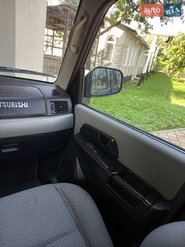 Позашляховик / Кросовер Mitsubishi Pajero 2002 в Новоселиці фото 20 Позашляховик / Кросовер Mitsubishi Pajero 2002 в Новоселиці