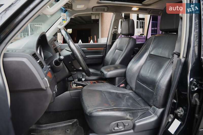 Позашляховик / Кросовер Mitsubishi Pajero 2008 в Харкові