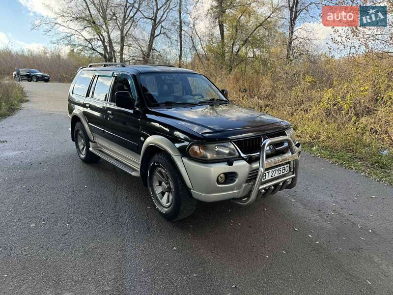 Внедорожник / Кроссовер Mitsubishi Pajero 2004 в Днепре