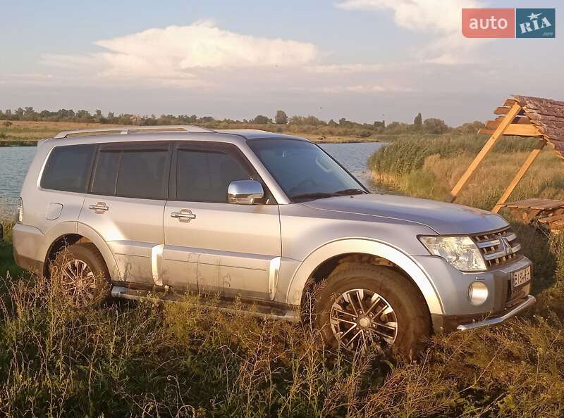 Mitsubishi Pajero 2007