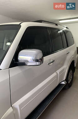 Внедорожник / Кроссовер Mitsubishi Pajero 2007 в Львове