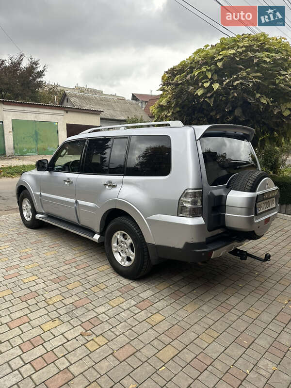 Внедорожник / Кроссовер Mitsubishi Pajero 2008 в Одессе фото 5 Внедорожник / Кроссовер Mitsubishi Pajero 2008 в Одессе
