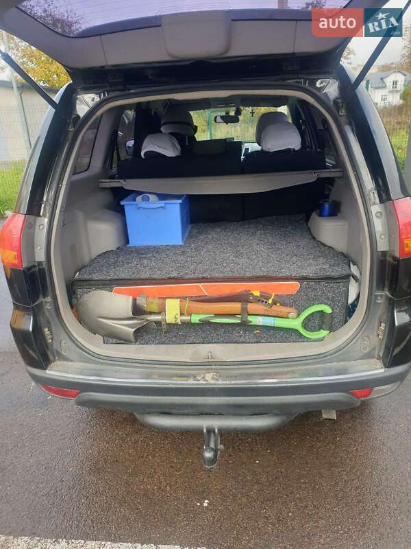 Позашляховик / Кросовер Mitsubishi Pajero 2011 в Стрию фото 9 Позашляховик / Кросовер Mitsubishi Pajero 2011 в Стрию