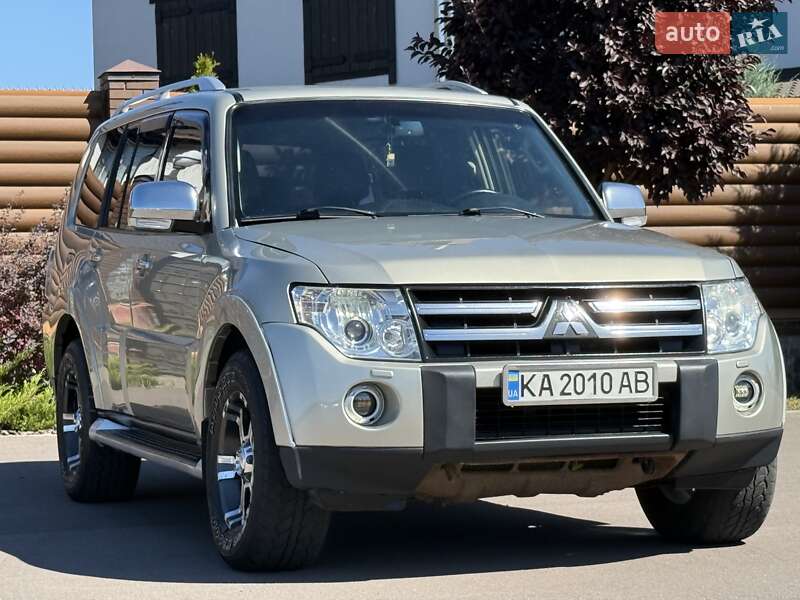 Внедорожник / Кроссовер Mitsubishi Pajero 2008 в Борисполе фото 14 Внедорожник / Кроссовер Mitsubishi Pajero 2008 в Борисполе