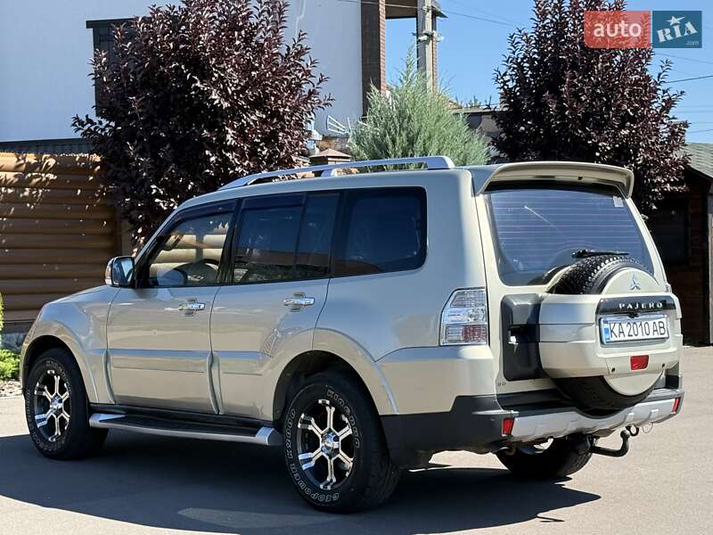 Внедорожник / Кроссовер Mitsubishi Pajero 2008 в Борисполе фото 25 Внедорожник / Кроссовер Mitsubishi Pajero 2008 в Борисполе