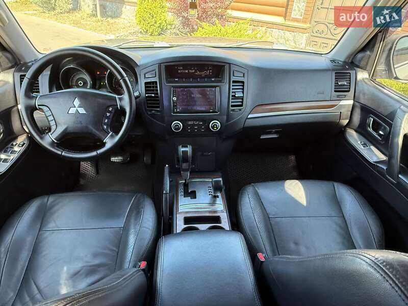 Внедорожник / Кроссовер Mitsubishi Pajero 2008 в Борисполе фото 71 Внедорожник / Кроссовер Mitsubishi Pajero 2008 в Борисполе