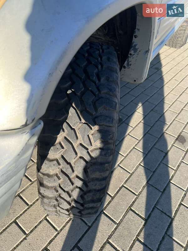 Позашляховик / Кросовер Mitsubishi Pajero 1996 в Нововолинську фото 13 Позашляховик / Кросовер Mitsubishi Pajero 1996 в Нововолинську