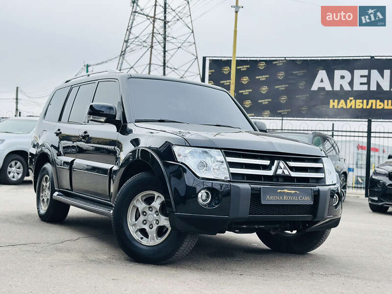 Внедорожник / Кроссовер Mitsubishi Pajero 2007 в Харькове
