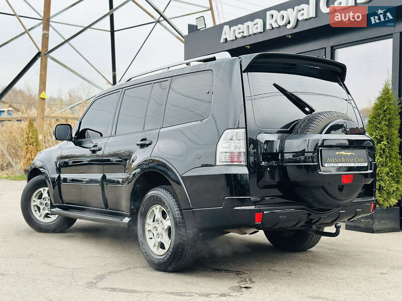 Внедорожник / Кроссовер Mitsubishi Pajero 2007 в Харькове