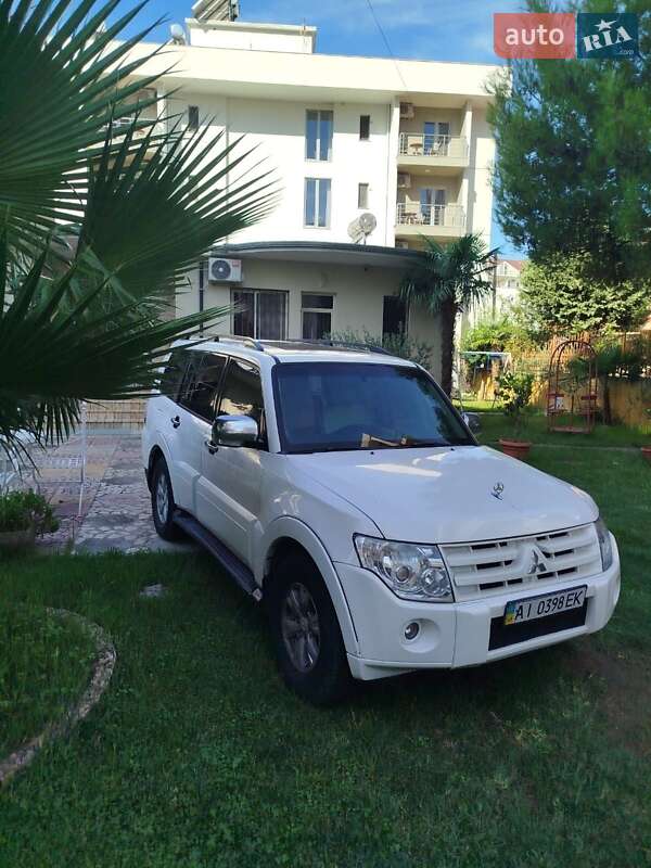Внедорожник / Кроссовер Mitsubishi Pajero 2007 в Кременчуге