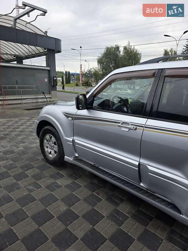 Позашляховик / Кросовер Mitsubishi Pajero 2007 в Хмельницькому фото 5 Позашляховик / Кросовер Mitsubishi Pajero 2007 в Хмельницькому