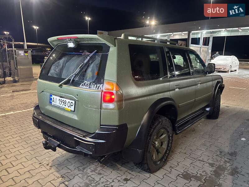 Внедорожник / Кроссовер Mitsubishi Pajero 2004 в Киеве фото 3 Внедорожник / Кроссовер Mitsubishi Pajero 2004 в Киеве