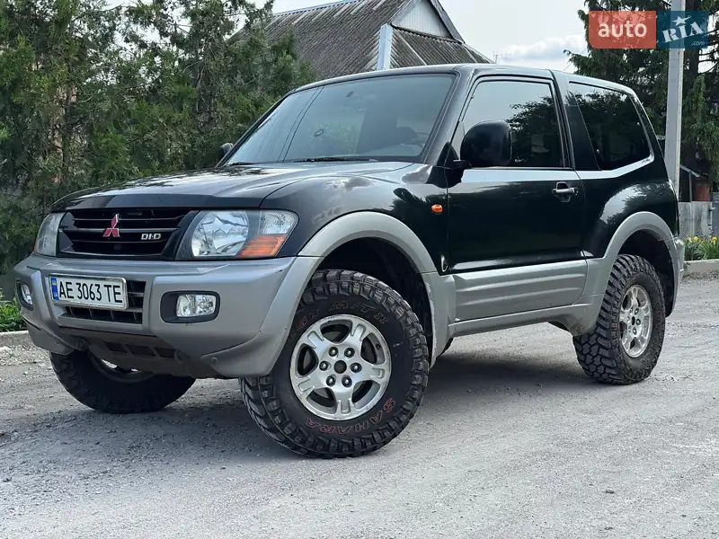 Mitsubishi Pajero 2001