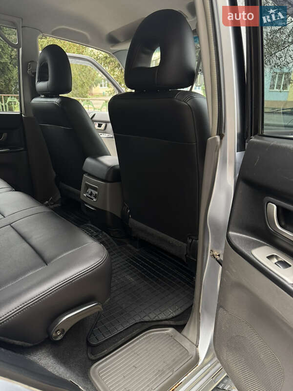 Позашляховик / Кросовер Mitsubishi Pajero 2003 в Чорткові