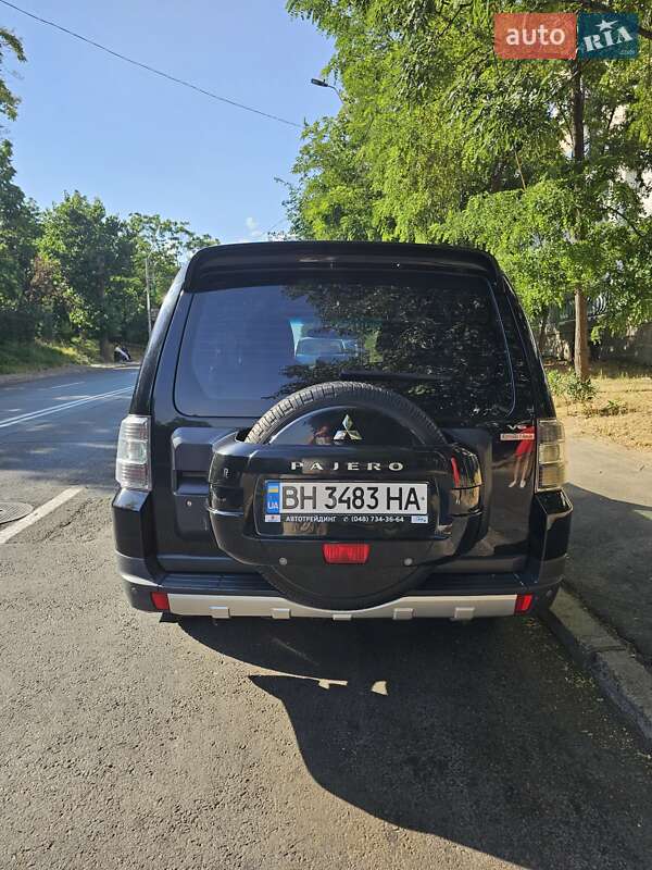 Внедорожник / Кроссовер Mitsubishi Pajero 2007 в Измаиле