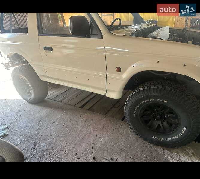 Внедорожник / Кроссовер Mitsubishi Pajero 1993 в Тальном