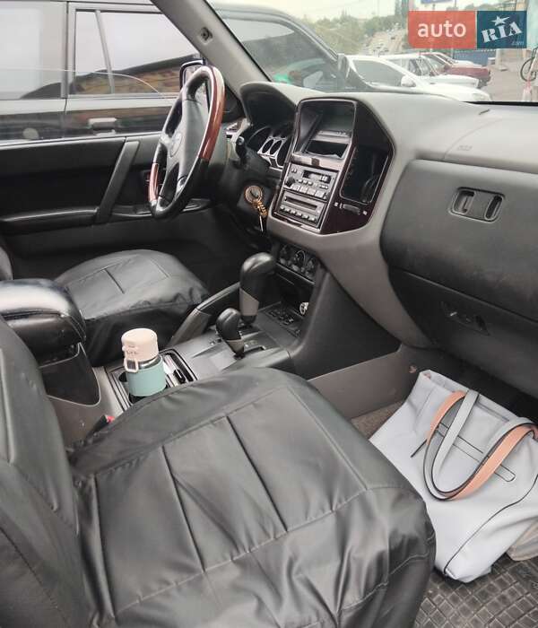 Внедорожник / Кроссовер Mitsubishi Pajero 2000 в Одессе