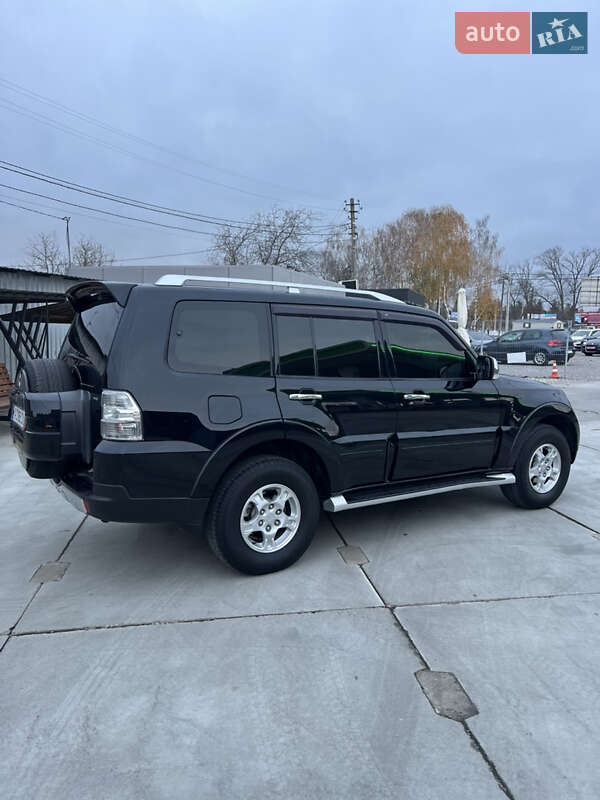 Позашляховик / Кросовер Mitsubishi Pajero 2007 в Білій Церкві
