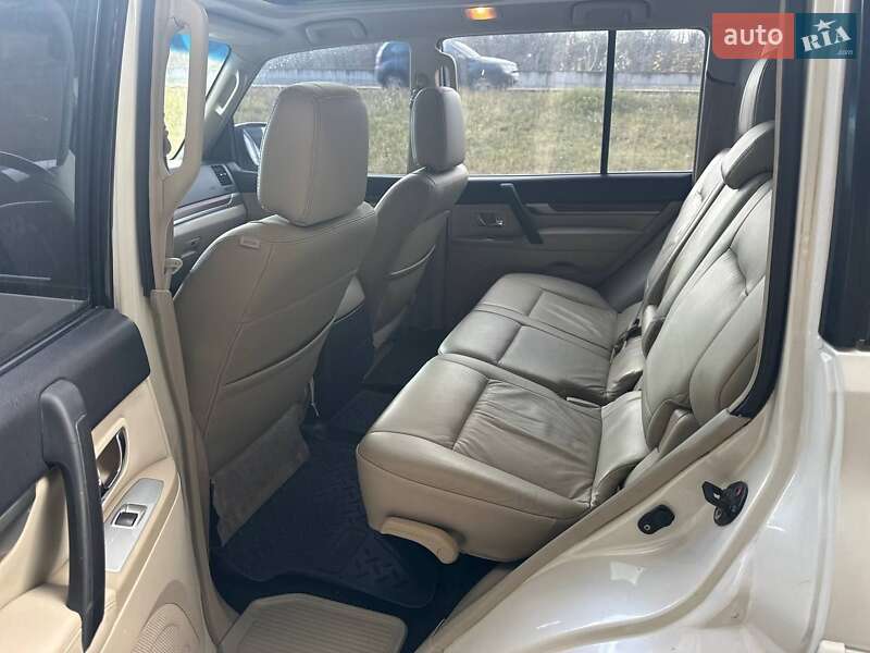 Внедорожник / Кроссовер Mitsubishi Pajero 2008 в Киеве фото 13 Внедорожник / Кроссовер Mitsubishi Pajero 2008 в Киеве