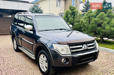 Внедорожник / Кроссовер Mitsubishi Pajero 2008 в Днепре