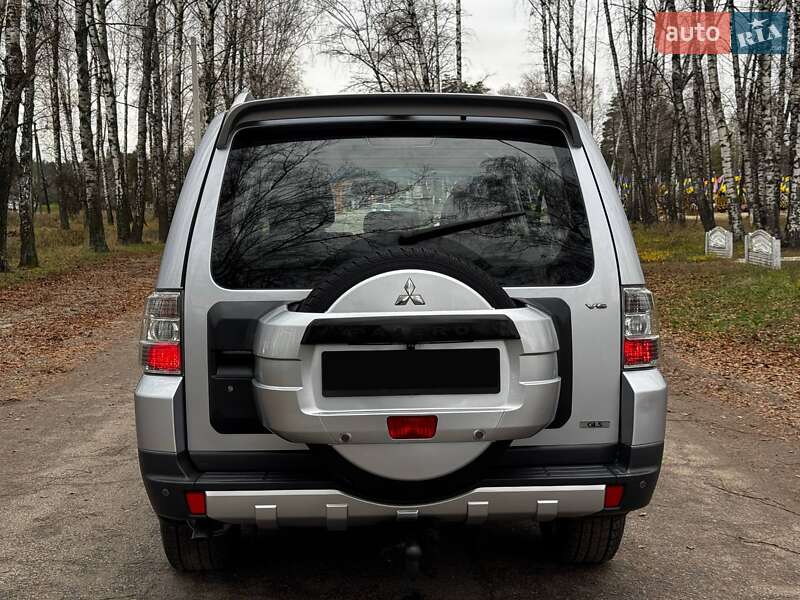 Внедорожник / Кроссовер Mitsubishi Pajero 2008 в Ахтырке