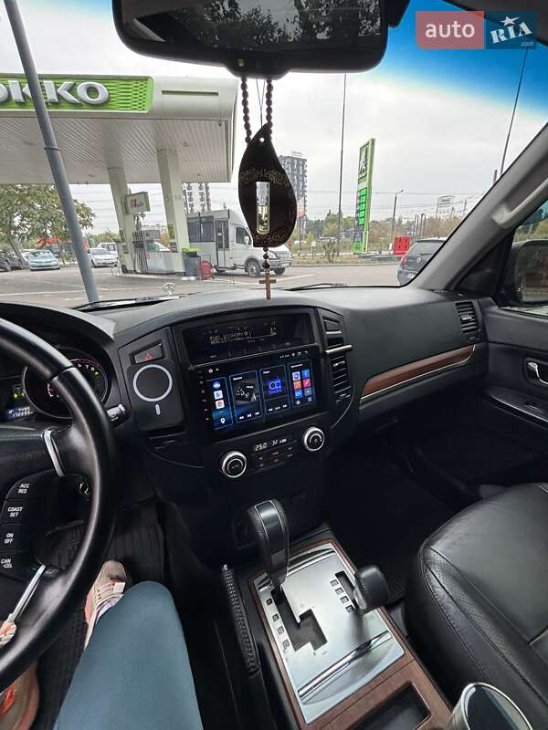 Позашляховик / Кросовер Mitsubishi Pajero 2007 в Кропивницькому