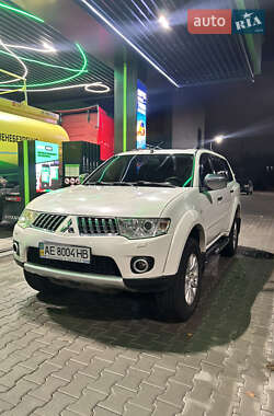 Внедорожник / Кроссовер Mitsubishi Pajero 2013 в Днепре