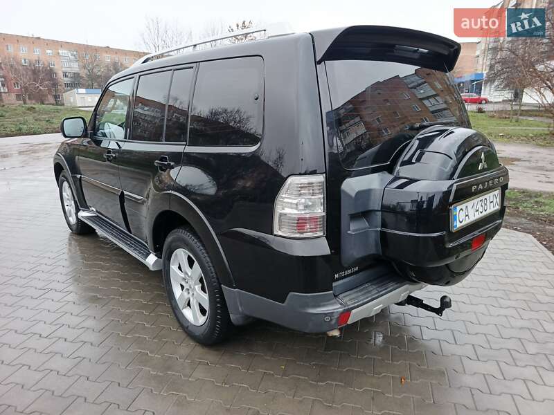 Внедорожник / Кроссовер Mitsubishi Pajero 2008 в Звенигородке