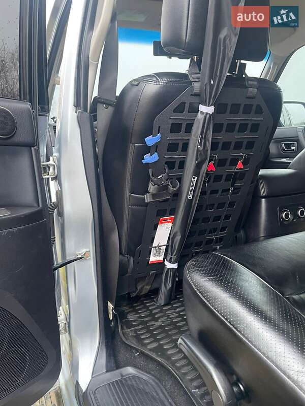 Внедорожник / Кроссовер Mitsubishi Pajero 2010 в Шостке