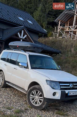 Внедорожник / Кроссовер Mitsubishi Pajero 2007 в Львове