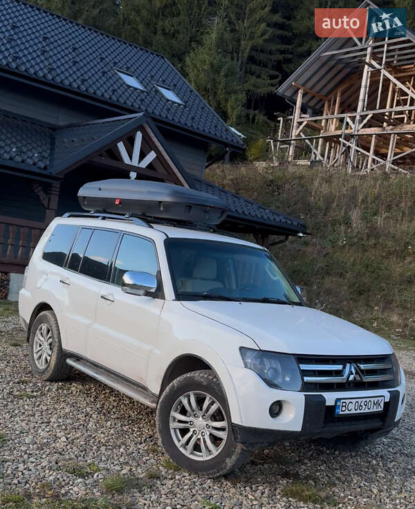 Mitsubishi Pajero 2007