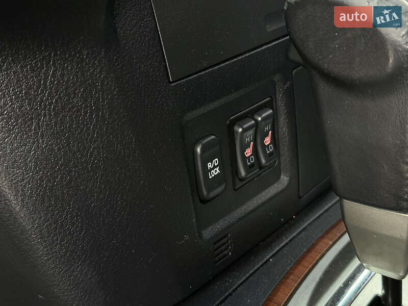 Внедорожник / Кроссовер Mitsubishi Pajero 2007 в Виннице