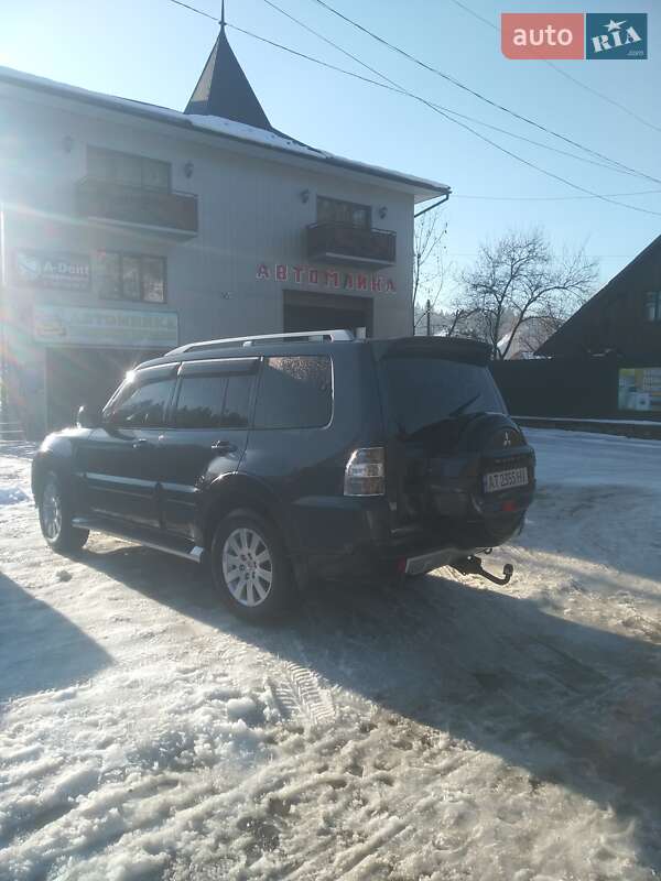 Внедорожник / Кроссовер Mitsubishi Pajero 2008 в Путиле
