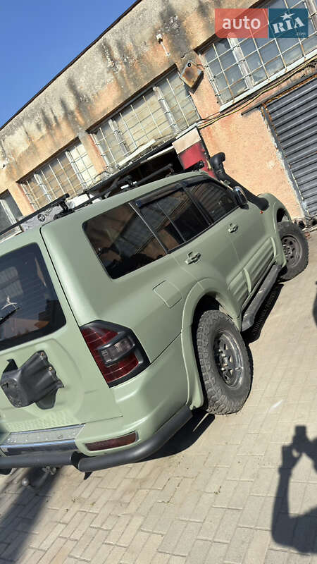Позашляховик / Кросовер Mitsubishi Pajero 2001 в Львові фото 3 Позашляховик / Кросовер Mitsubishi Pajero 2001 в Львові
