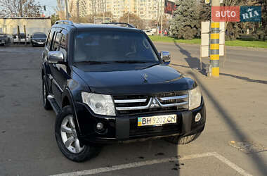 Позашляховик / Кросовер Mitsubishi Pajero 2007 в Одесі
