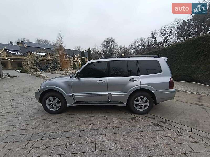 Позашляховик / Кросовер Mitsubishi Pajero 2004 в Львові фото 4 Позашляховик / Кросовер Mitsubishi Pajero 2004 в Львові