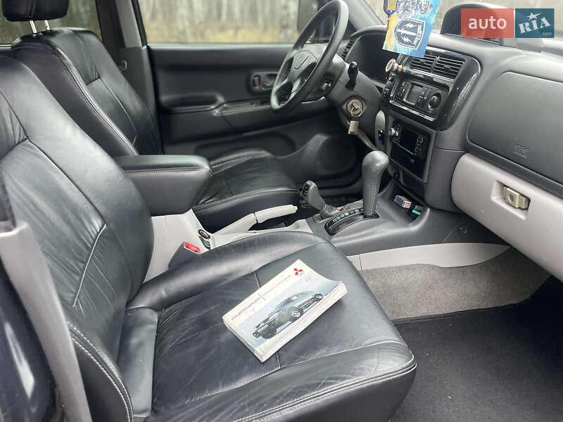 Внедорожник / Кроссовер Mitsubishi Pajero 2008 в Чернигове