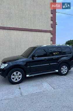 Внедорожник / Кроссовер Mitsubishi Pajero 2007 в Кропивницком
