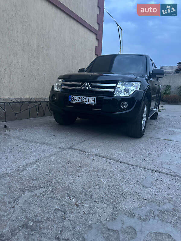 Внедорожник / Кроссовер Mitsubishi Pajero 2007 в Кропивницком фото 3 Внедорожник / Кроссовер Mitsubishi Pajero 2007 в Кропивницком