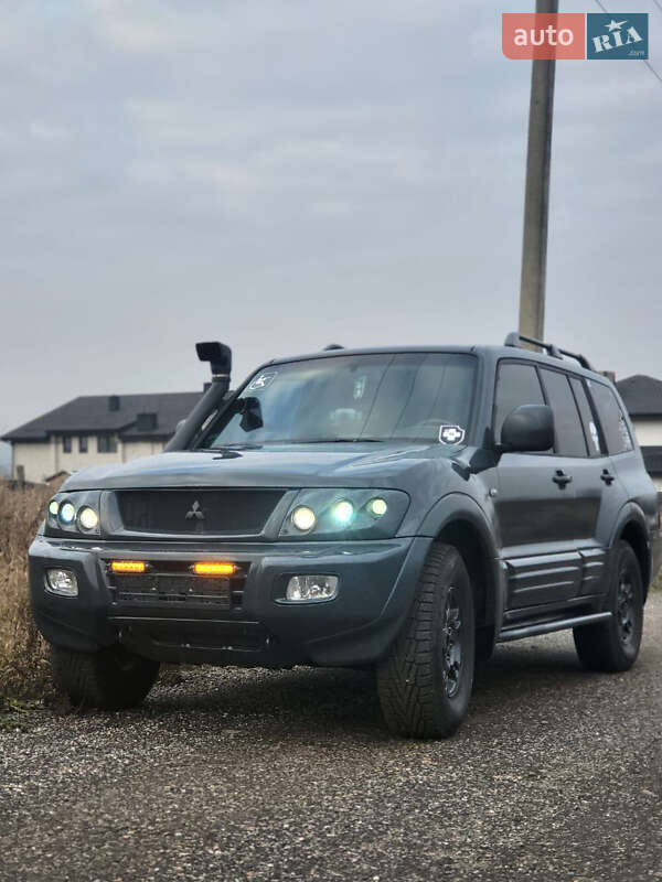 Позашляховик / Кросовер Mitsubishi Pajero 2002 в Львові