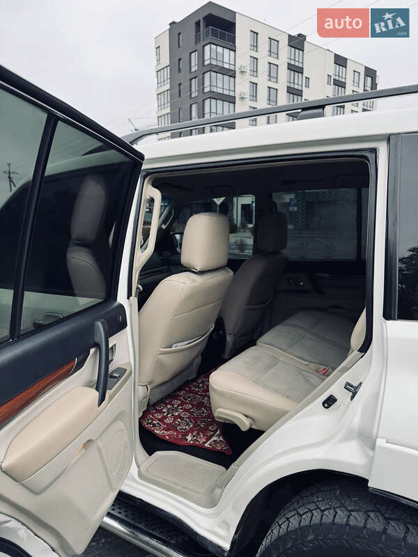 Внедорожник / Кроссовер Mitsubishi Pajero 2007 в Львове