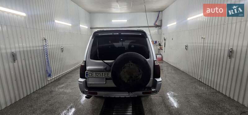 Внедорожник / Кроссовер Mitsubishi Pajero 2005 в Черновцах