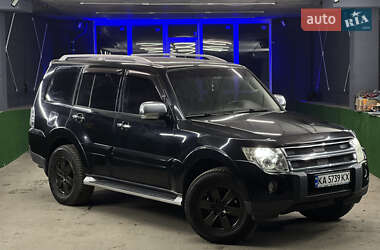 Внедорожник / Кроссовер Mitsubishi Pajero 2008 в Киеве