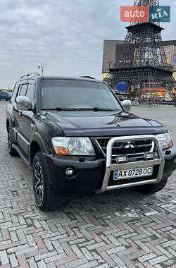 Внедорожник / Кроссовер Mitsubishi Pajero 2007 в Харькове