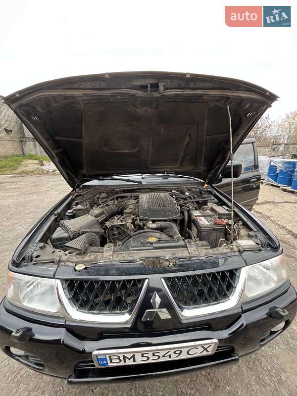 Позашляховик / Кросовер Mitsubishi Pajero 2007 в Сумах